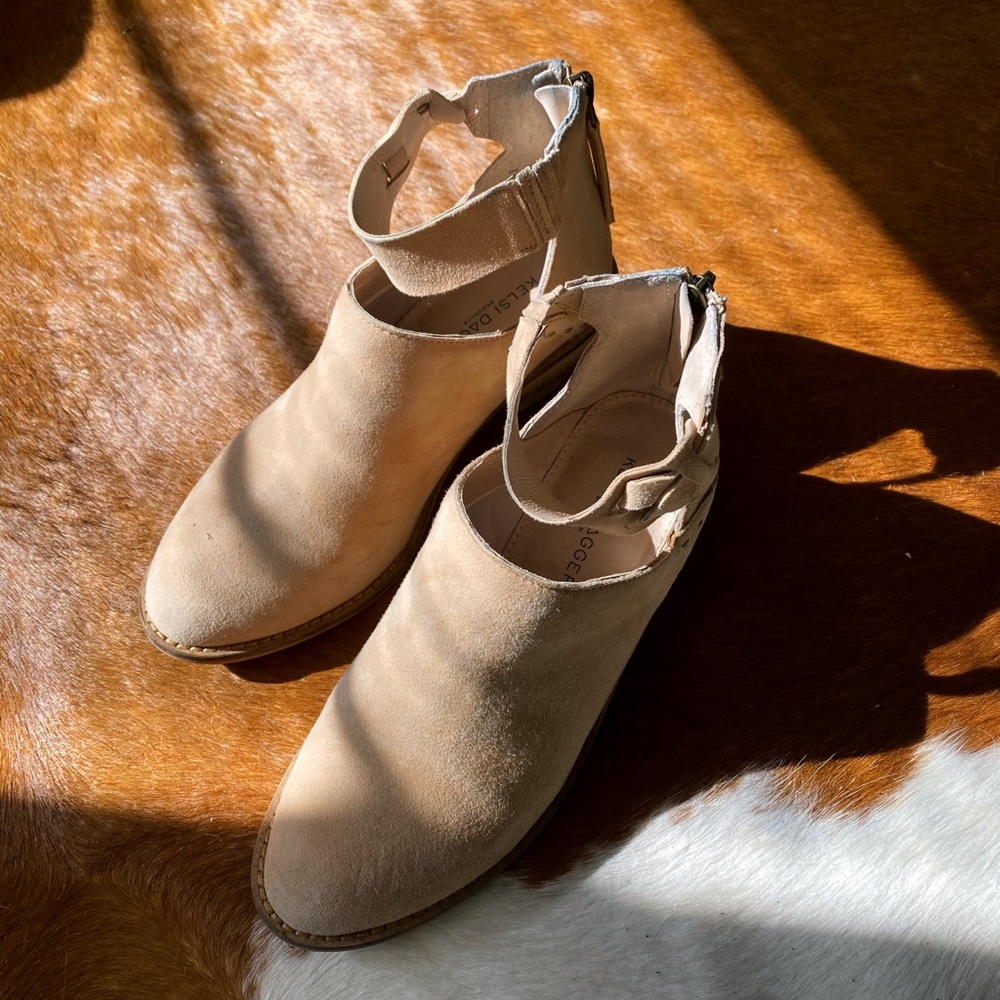 Kelsi Dagger Brooklyn Kadeja Suede Booties